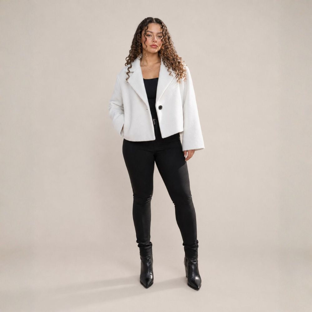 Women’s Jacket Lapel Collar & Gold-Colored Buttons | Autumn Wear