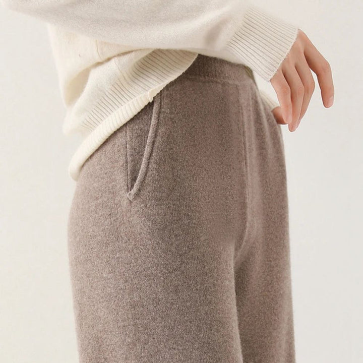 Women’s Merino Wool Trousers | High-Waisted Autumn & Winter Wear