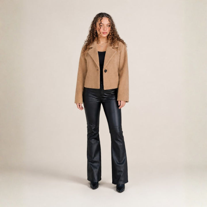 Women’s Jacket Lapel Collar & Gold-Colored Buttons | Autumn Wear