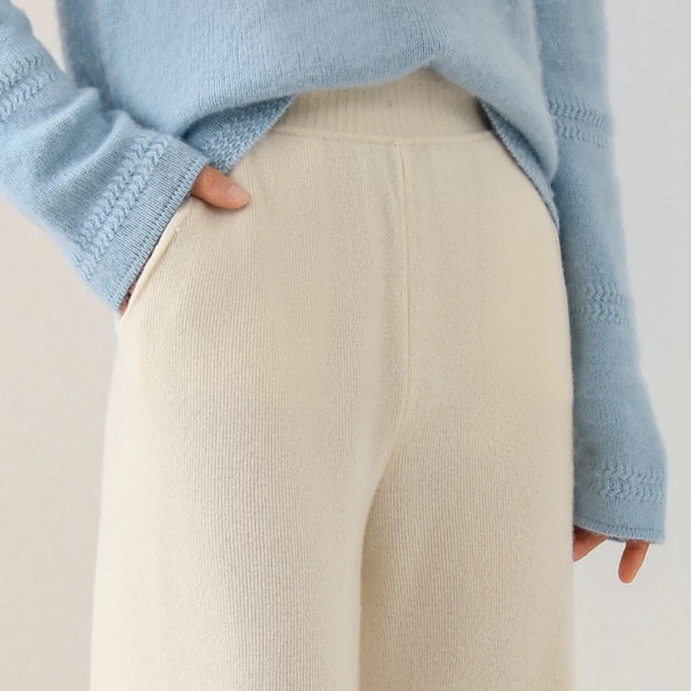 Women’s Merino Wool Trousers | High-Waisted Autumn & Winter Wear