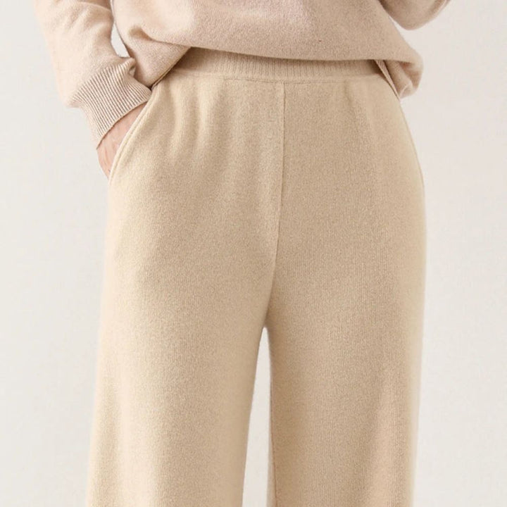 Women’s Merino Wool Trousers | High-Waisted Autumn & Winter Wear