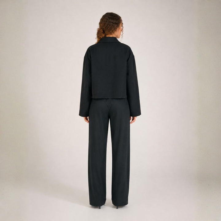 Women’s Jacket Lapel Collar & Gold-Colored Buttons | Autumn Wear
