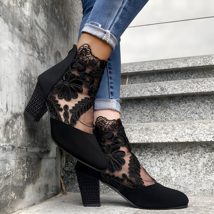 Women’s Breathable Heels | Stylish & Comfortable Everyday Wear