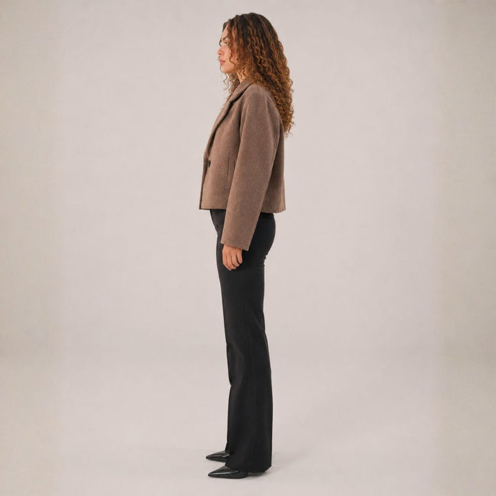 Women’s Jacket Lapel Collar & Gold-Colored Buttons | Autumn Wear