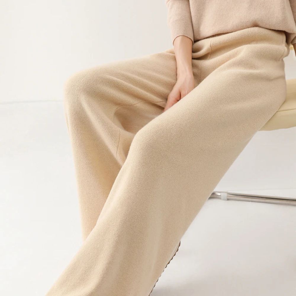 Women’s Merino Wool Trousers | High-Waisted Autumn & Winter Wear