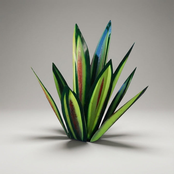 Agavelle garden ornament in Green finish