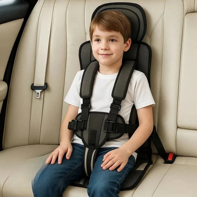 Travel car seat with structured fabric base and five-point harness designed for rapid installation in various vehicles