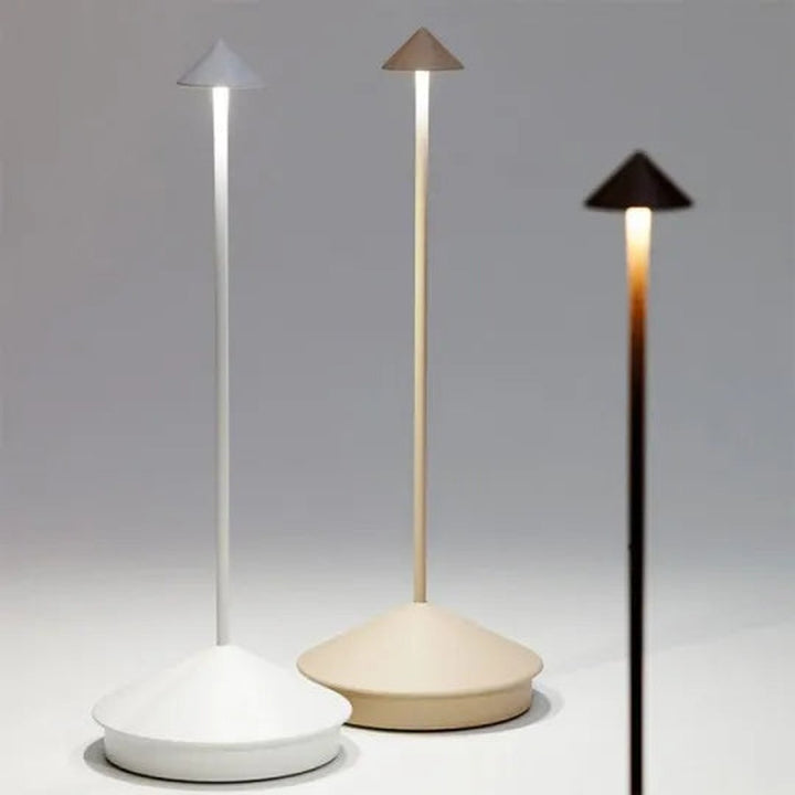 ClarityGlow wireless LED table lamp - Black