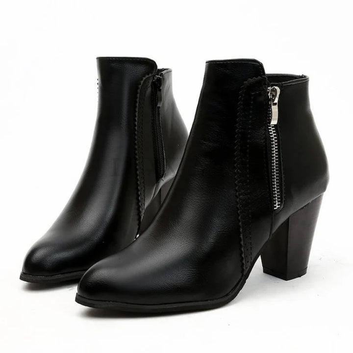 Women's block heel ankle boots with side zip closure and pointed toe in structured finish