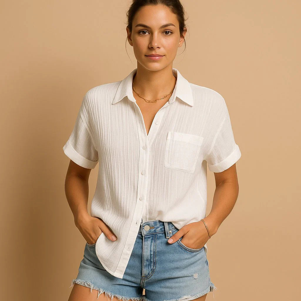 Women's relaxed shirt with classic collar and button-through front in white double-weave fabric