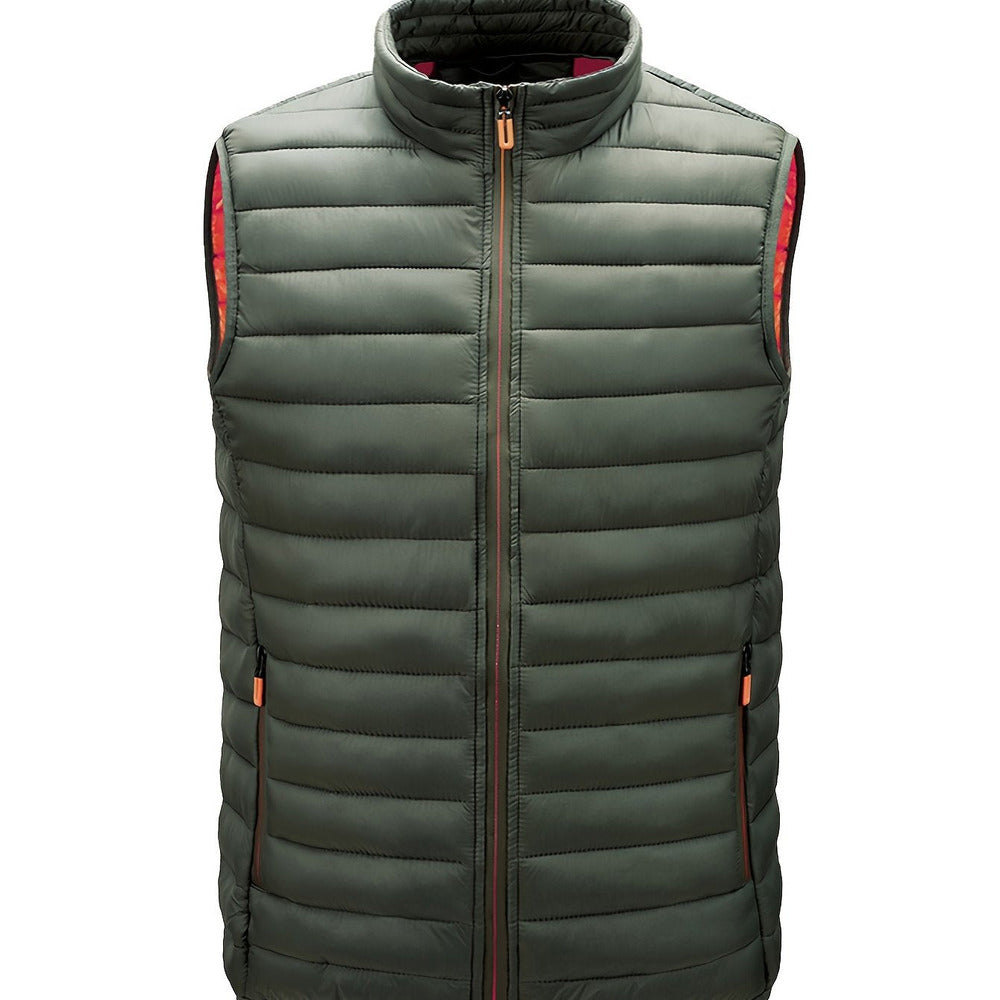 Men's lightweight quilted gilet in fern green