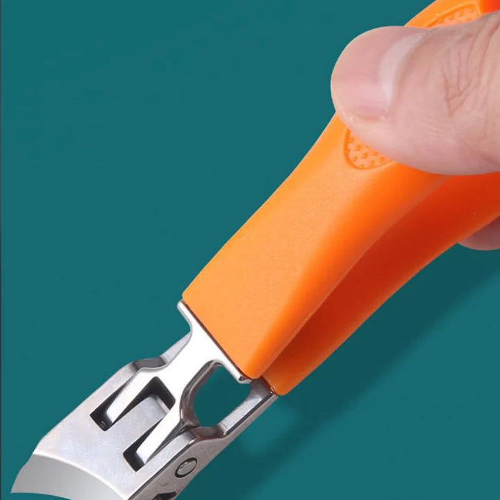 Heavy-duty nail clipper detail showing sharp curved blades and wide aperture