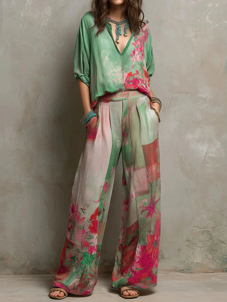 Two-piece floral set with elasticated cuffs and drawstring waist in coral and turquoise tones