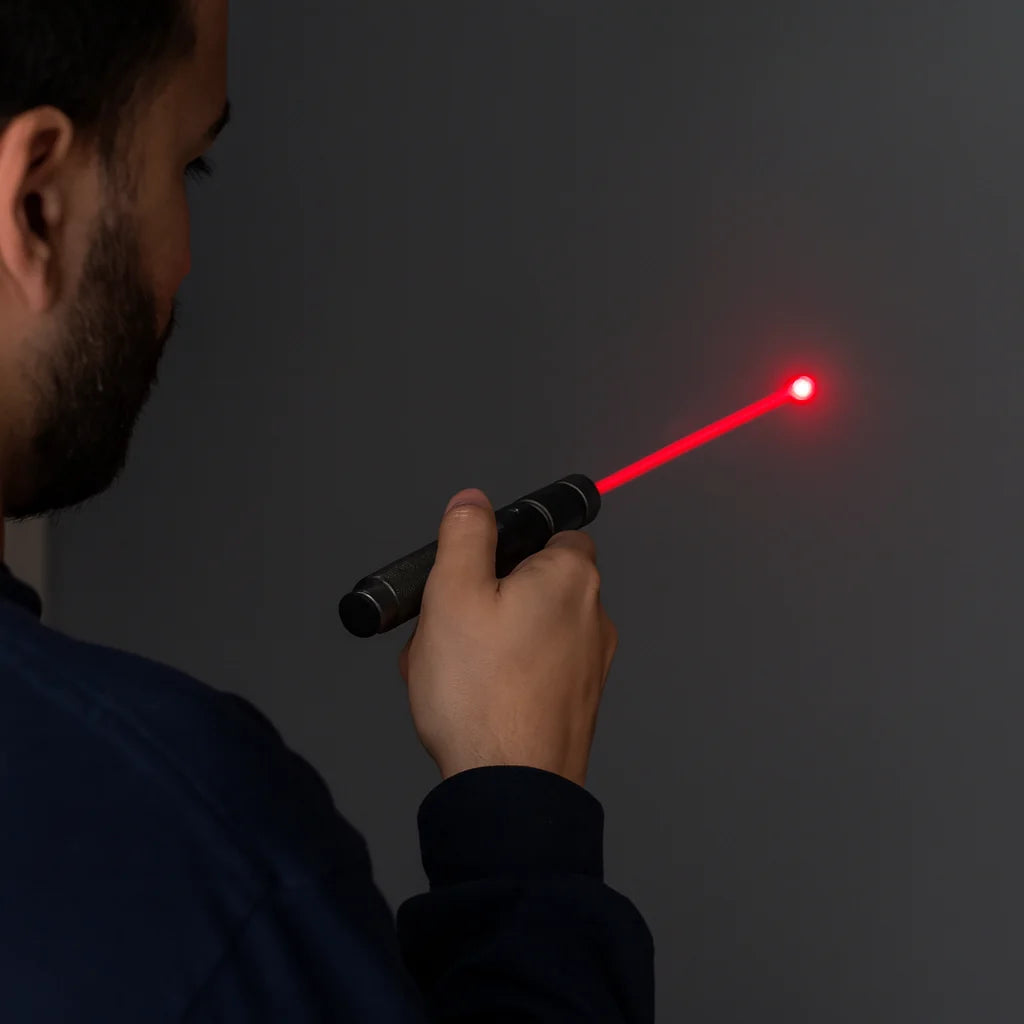 Long-range laser pointer torch suitable for professional presentations and outdoor adventures