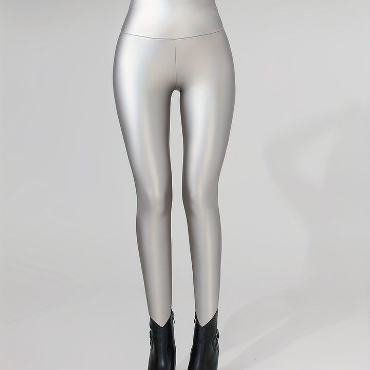 Women's high-shine leggings in silver