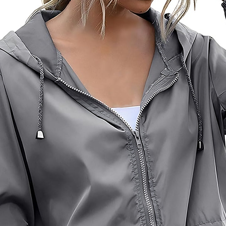 Women's Lightweight Hooded Rain Jacket - hood and zip detail