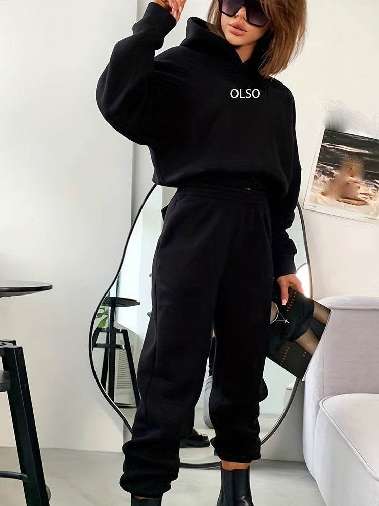 Women's hooded sweatshirt and jogger set in black