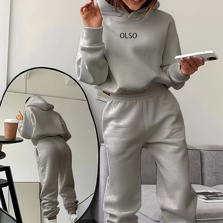 Women's hooded sweatshirt and jogger set
