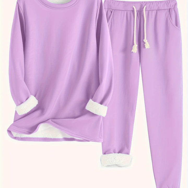 Women's plush-lined sweatshirt and jogger set in lilac