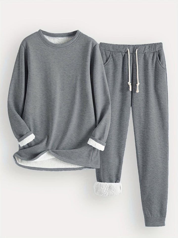 Women's plush-lined sweatshirt and jogger set