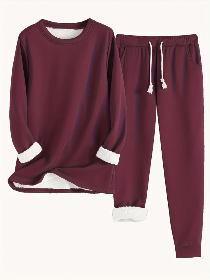 Women's plush-lined sweatshirt and jogger set