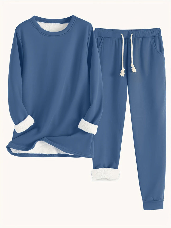 Women's plush-lined sweatshirt and jogger set