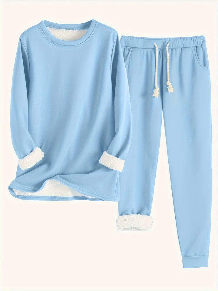 Women's plush-lined sweatshirt and jogger set
