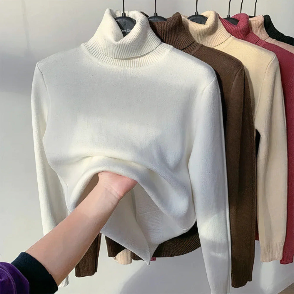 Women's Plush-Lined Turtleneck Jumper - white