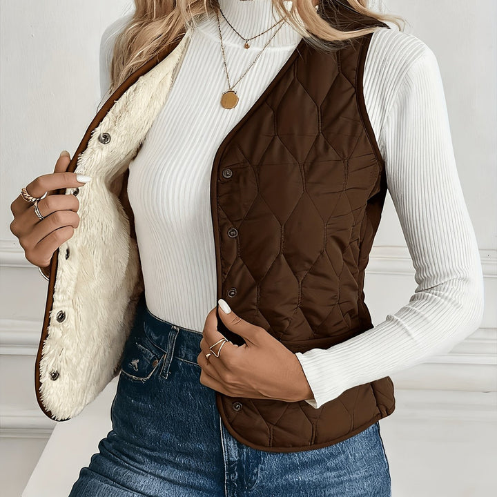 Women's quilted plush-lined gilet in coffee