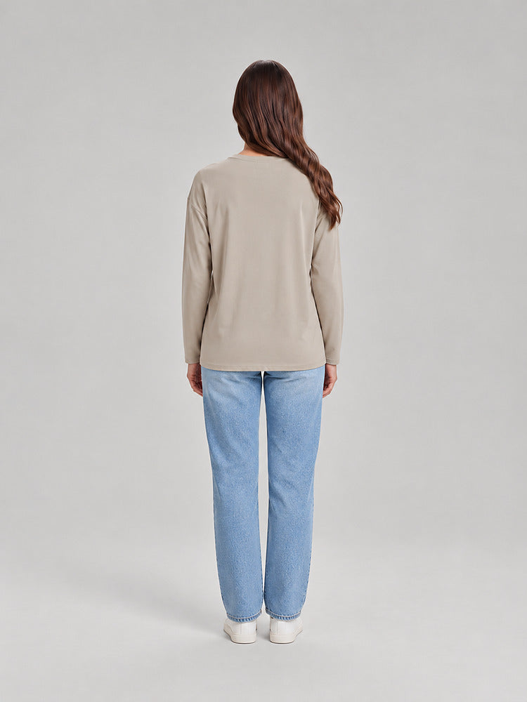 Women's relaxed round neck long sleeve top