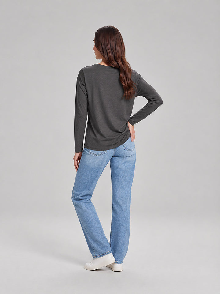 Women's relaxed round neck long sleeve top